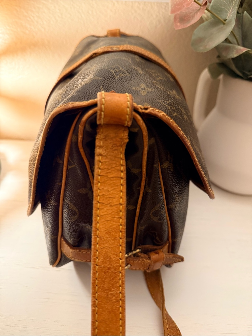 Louis Vuitton Monogram Saumur 30 Bag - Picture 9 of 14